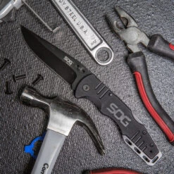 SOG Salute Black (FF11-CP) -Knife Specialty Store FF11 CP product alt 1 45483 70718 85736.1579022922 76710.1606944972